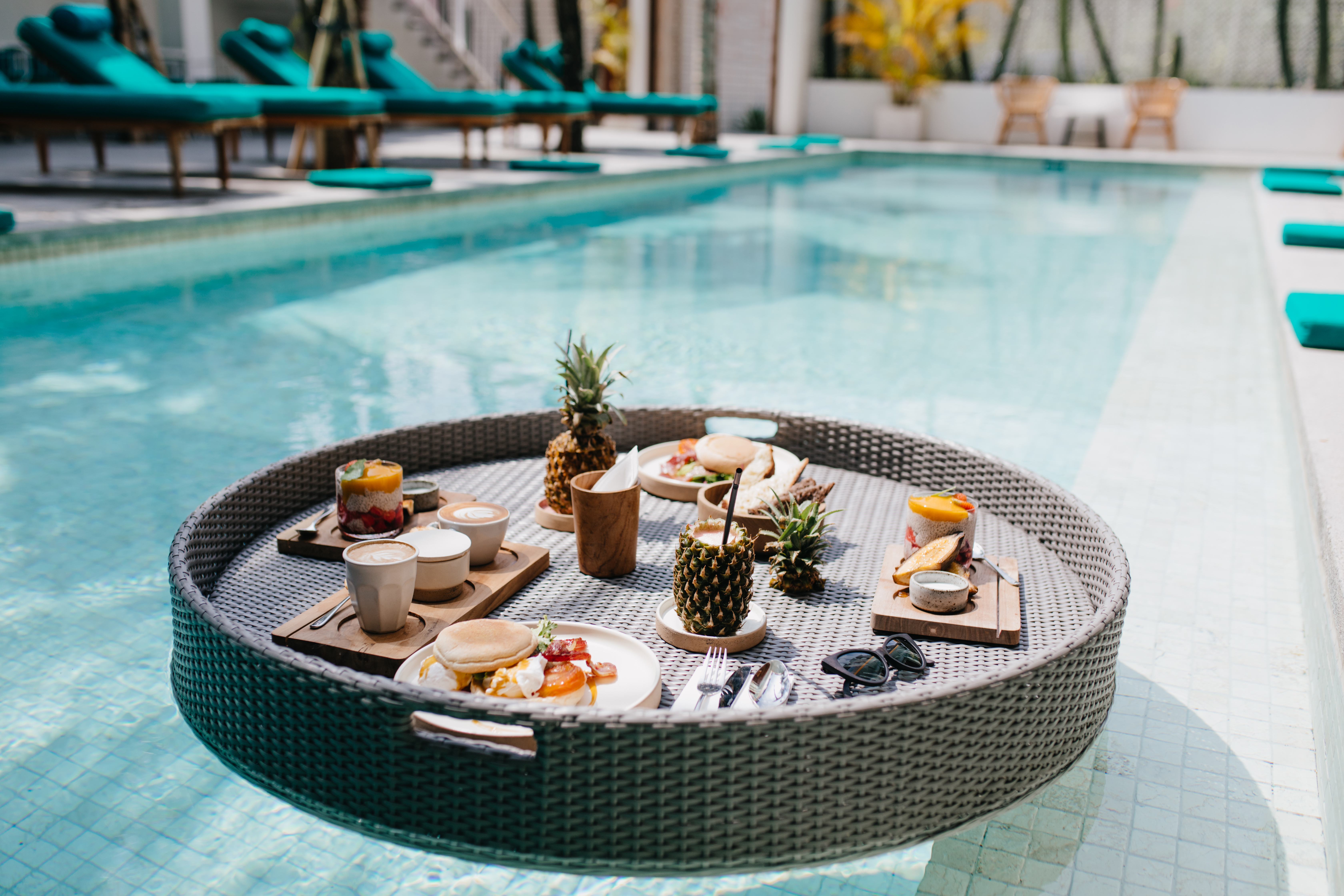 Exotic Outdoor Swimming Pool & Lounge